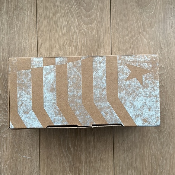 Golden Goose Sneakers - Picture 10 of 10